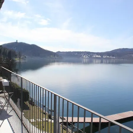 Lakefront With Spectacular Views * Ameno