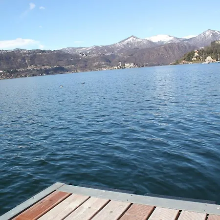 Lakefront With Spectacular Views Lejlighed *