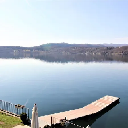 Apartment Lakefront With Spectacular Views *