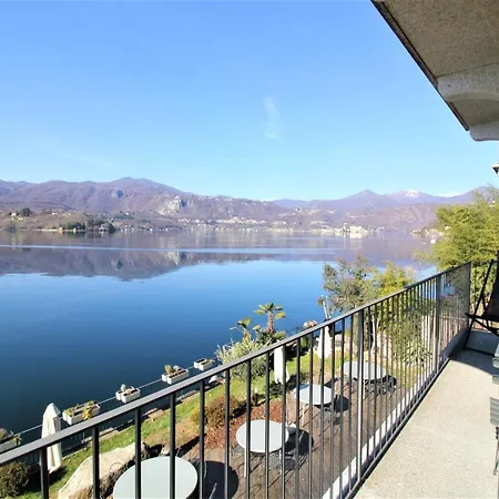 Lakefront With Spectacular Views * Ameno
